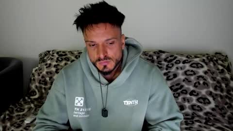 aidandark0 online show from November 2025 09:41:02 PM