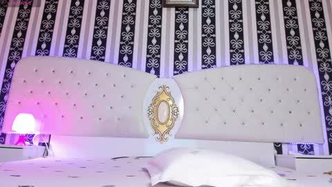 aidasina online show from September 2025 07:04:01 PM