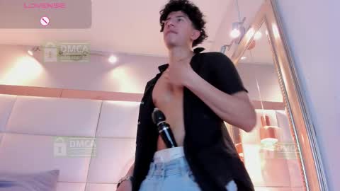 aiden_carter_ online show from October 2025 10:31:01 PM
