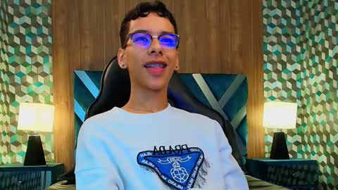 Snapshot of aiden_royce chatting on September 2025 03:54:01 AM aiden_royce online show from September 2025 03:54:01 AM