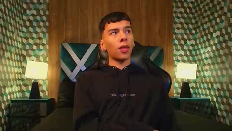 Snapshot of aiden_royce chatting on October 2025 05:48:02 AM aiden_royce online show from October 2025 05:48:02 AM