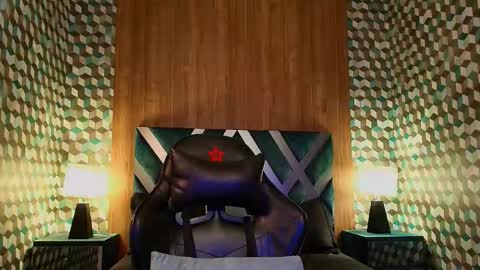 Snapshot of aiden_royce chatting on November 2025 02:32:01 AM aiden_royce online show from November 2025 02:32:01 AM