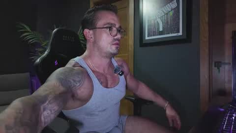 aidenlivex online show from November 2025 01:22:01 AM