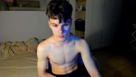 Snapshot of aidensensual chatting on May 2026 07:31:02 PM Aiden Sensual online show from May 2026 07:31:02 PM