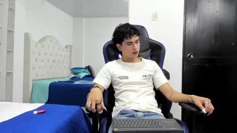 Aiden  online show from March 2025 02:44:02 PM