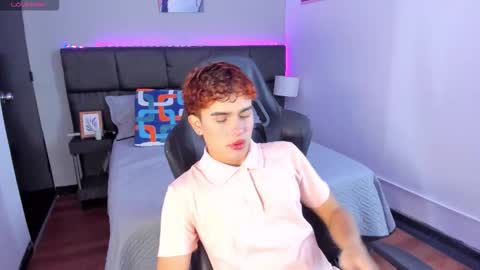 Aiden  online show from December 2025 12:42:02 PM