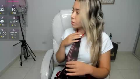 Ailyn online show from September 2025 09:42:02 AM