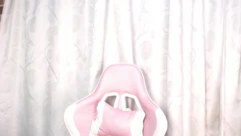 Ailyn online show from May 2026 10:49:02 PM