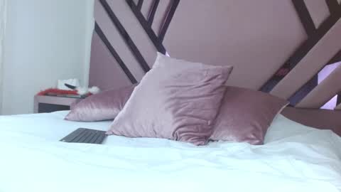 aiilynsmiith online show from January 2026 01:10:02 AM