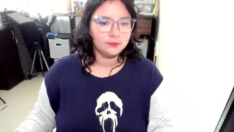 Catalina online show from November 2025 01:00:01 PM