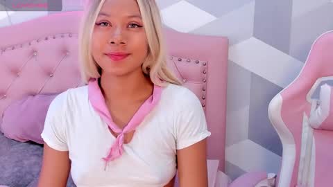 Snapshot of aikolee_ chatting on January 2025 05:12:02 AM AikoLee online show from January 2025 05:12:02 AM