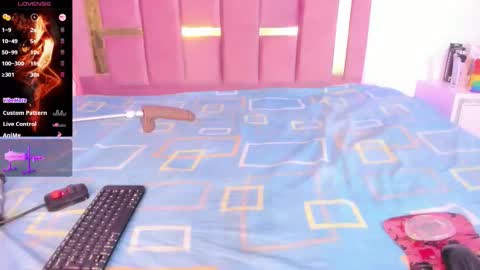 Snapshot of aikosnow chatting on November 2025 06:46:01 AM Aiko online show from November 2025 06:46:01 AM