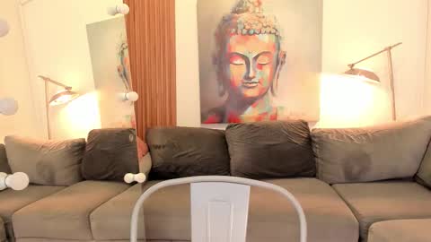 Alisson online show from October 2025 07:36:02 PM