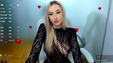 Snapshot of aileen_williams chatting on February 2025 05:14:01 AM Allie online show from February 2025 05:14:01 AM