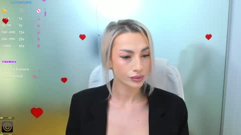 Allie  online show from November 2025 08:36:02 AM