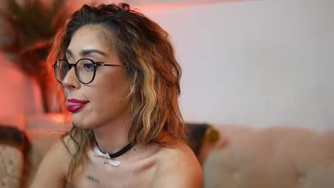  Aileen  online show from December 2025 09:00:01 PM