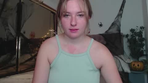 Alisa online show from October 2025 06:54:01 AM