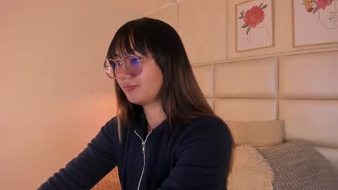 Snapshot of aily_yozuko chatting on April 2026 02:35:01 AM Aily Yozuko online show from April 2026 02:35:01 AM