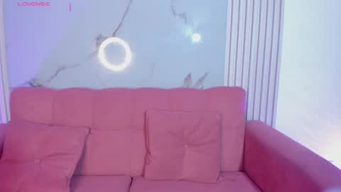 Ailyn online show from October 2025 06:56:01 AM