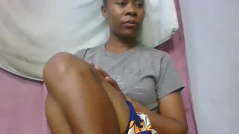 Snapshot of aimee982179 chatting on March 2026 04:06:01 AM aimee982179 online show from March 2026 04:06:01 AM