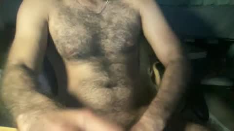 Snapshot of ain001 chatting on May 2026 12:40:01 AM ain001 online show from May 2026 12:40:01 AM