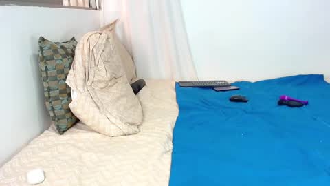 Snapshot of ain_forgge chatting on September 2025 09:27:01 PM IAN online show from September 2025 09:27:01 PM