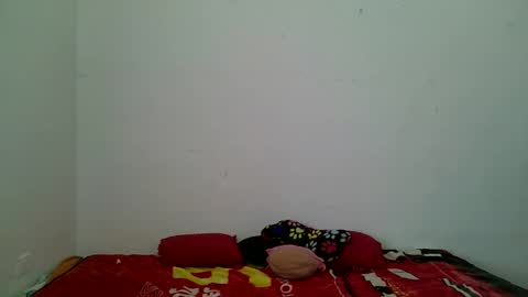 Snapshot of aine_ileana chatting on April 2026 03:15:02 PM J online show from April 2026 03:15:02 PM