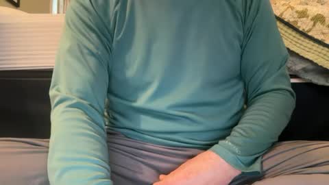 Snapshot of airier chatting on May 2026 12:10:01 PM airier online show from May 2026 12:10:01 PM