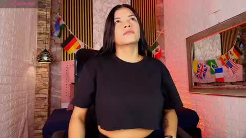 Snapshot of aisha__cambell chatting on June 2026 11:51:02 AM aisha__cambell online show from June 2026 11:51:02 AM