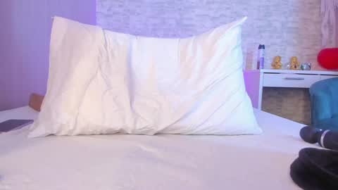 Aisha online show from February 2025 02:53:01 AM