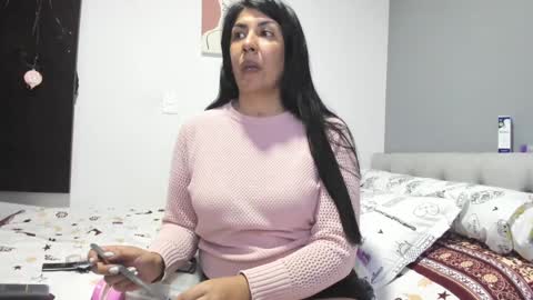 Snapshot of aisha_latina chatting on February 2025 11:36:02 PM Katie online show from February 2025 11:36:02 PM