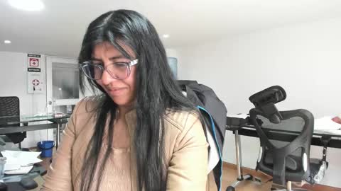 Snapshot of aisha_latina chatting on November 2025 02:06:02 PM Katie online show from November 2025 02:06:02 PM