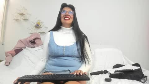 Snapshot of aisha_latina chatting on February 2026 02:57:02 PM Katie online show from February 2026 02:57:02 PM