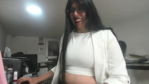 Snapshot of aisha_latina chatting on April 2026 03:50:01 PM Katie online show from April 2026 03:50:01 PM
