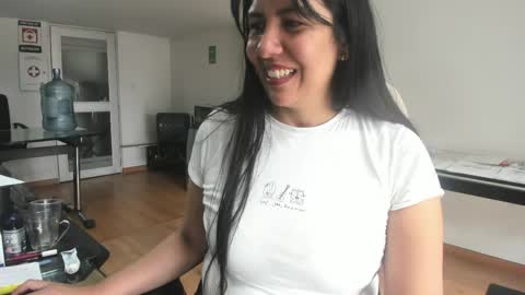 Snapshot of aisha_latina chatting on May 2026 03:19:02 PM Katie online show from May 2026 03:19:02 PM