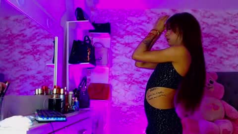 Snapshot of aisha_sex222 chatting on May 2026 05:02:02 AM aisha_sex222 online show from May 2026 05:02:02 AM