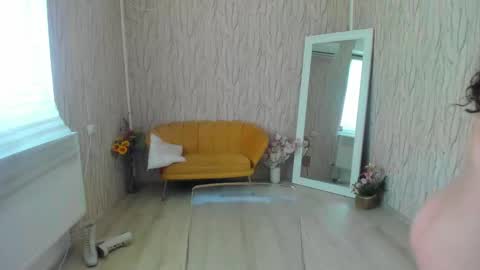 Aisha online show from February 2025 06:33:01 AM