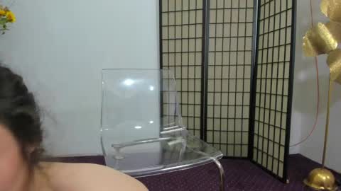 Aisha online show from April 2026 04:06:02 AM