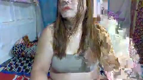 Snapshot of aislahrose chatting on September 2025 01:17:01 AM rosie online show from September 2025 01:17:01 AM