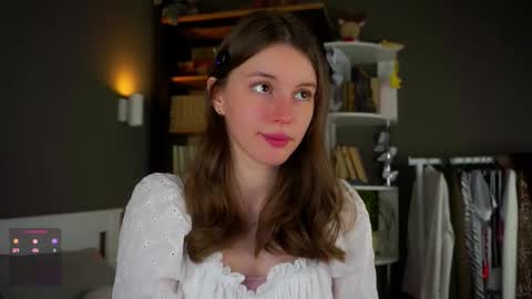 Snapshot of aislyfarran chatting on November 2025 02:33:01 AM Aliza online show from November 2025 02:33:01 AM