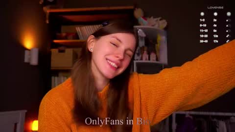 Snapshot of aislyfarran chatting on December 2025 01:10:01 AM Aliza online show from December 2025 01:10:01 AM