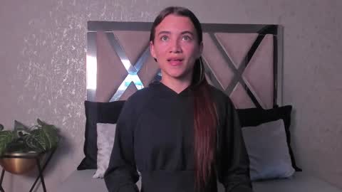 little aitana  online show from March 2025 12:34:01 PM