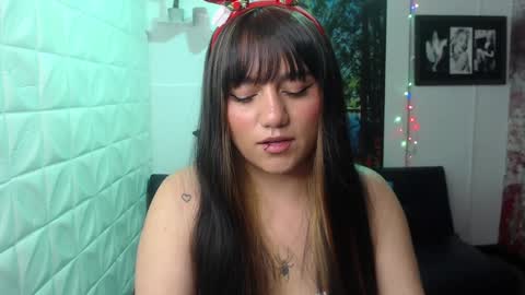Aitana online show from December 2024 09:29:02 PM