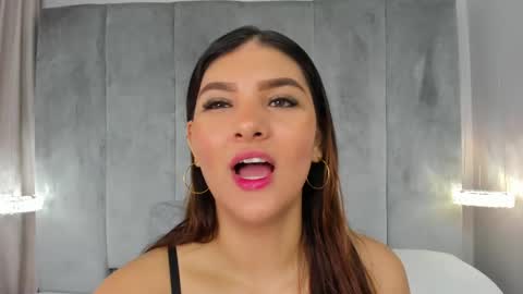 Snapshot of aitanajones1_ chatting on May 2026 11:05:01 AM Aitana online show from May 2026 11:05:01 AM