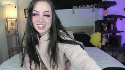 Aivie Pink online show from November 2025 07:14:01 AM