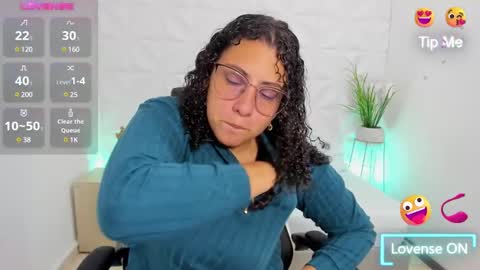 Aixa Burgos online show from February 2025 12:08:01 PM