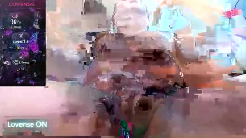 hi im aizy online show from September 2025 10:15:01 AM