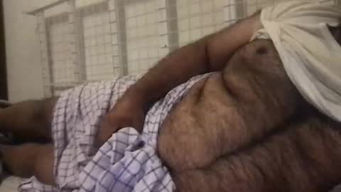 Snapshot of ajeeb_najeeb chatting on January 2026 10:22:02 PM BigHairyGuy online show from January 2026 10:22:02 PM