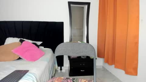 MIRANDA online show from April 2026 11:31:01 PM