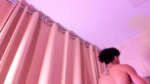 Snapshot of akazaboy chatting on January 2026 04:48:02 AM akazaboy online show from January 2026 04:48:02 AM